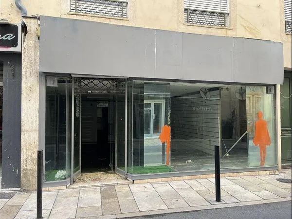 Local commercial 44 m²