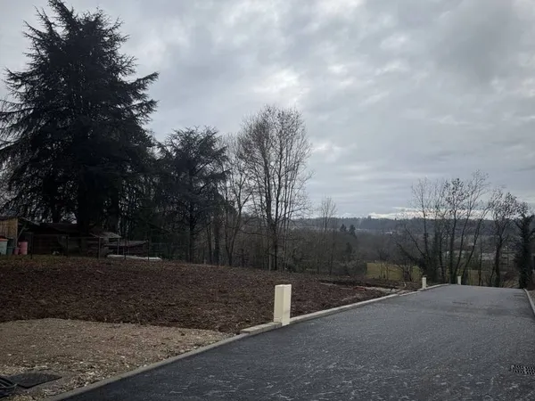 Terrain 345 m²