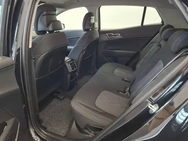 Kia Sportage 1.6 t-gdi 265ch isg hybride rechargeable bva6 4x4 — photo 11
