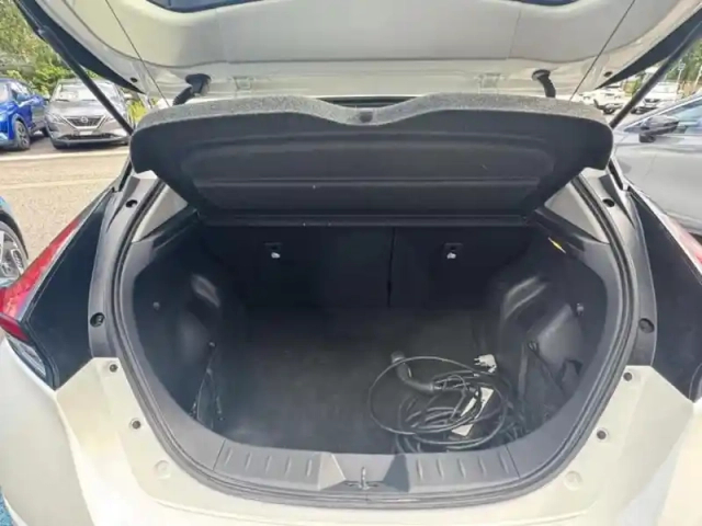 Nissan Leaf 150ch 40kwh acenta 22 — photo 10