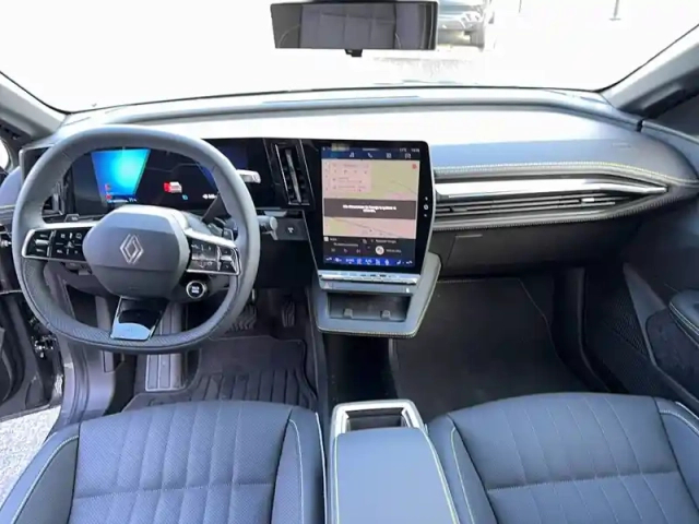 Renault Megane e-tech 220 ch autonomie confort gsr2 — photo 10
