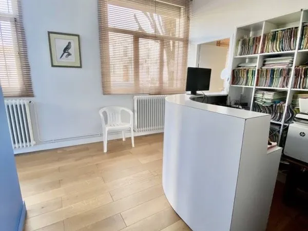 Local commercial 190 m²