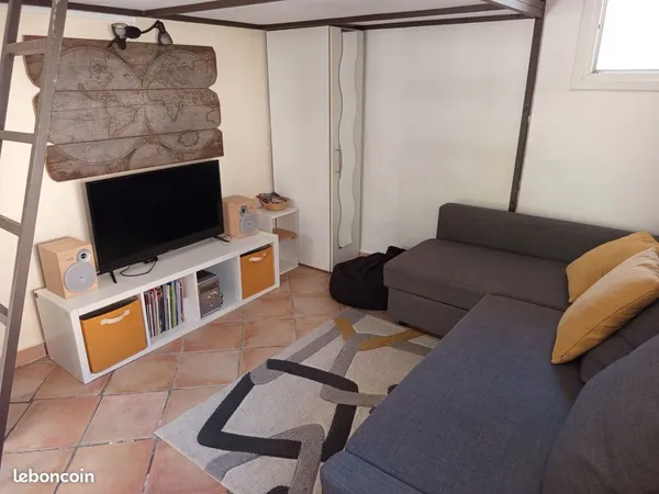 Location studio septembre à juin