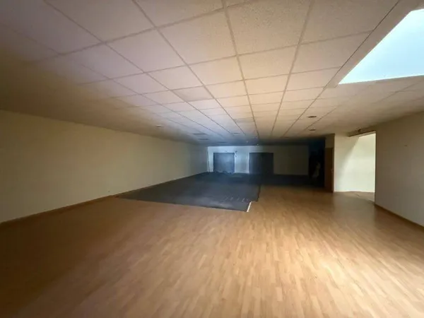 Local d'activité 350 m²