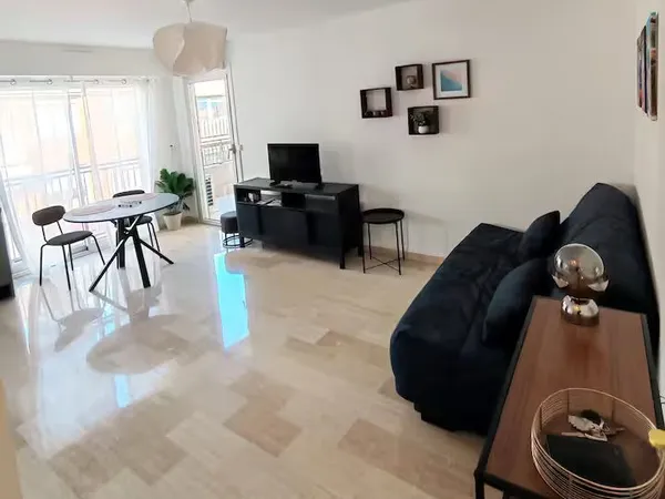 Studio meublé 27m2 avec balcon - location étudiante