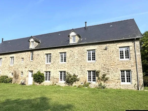 Maison 10 pièces 318 m²