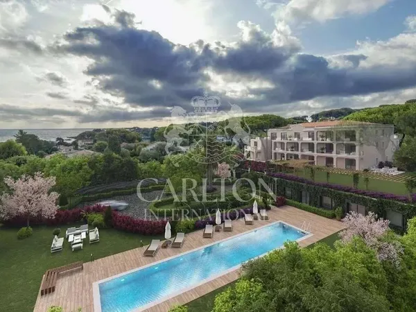 Appartement 4 pièces 174 m²