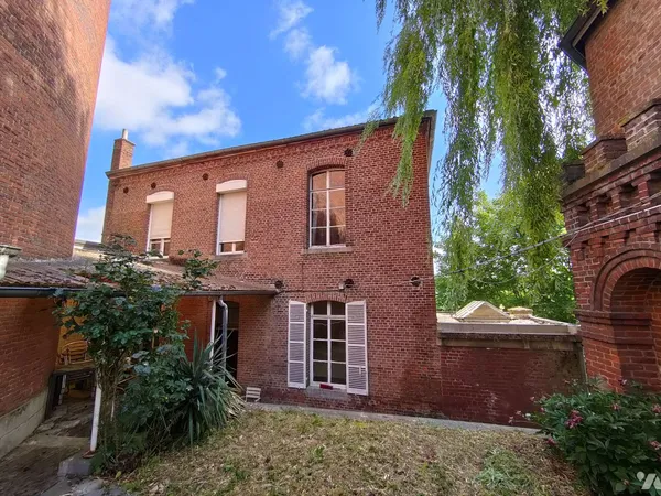 Maison 10 pièces 154 m²