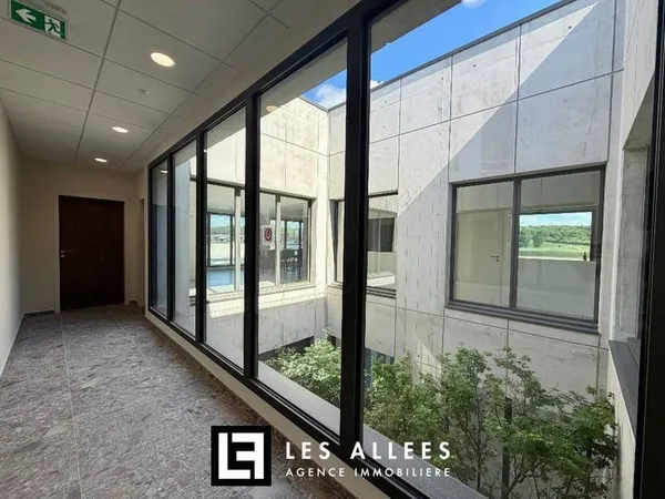 Bureaux 85 m²
