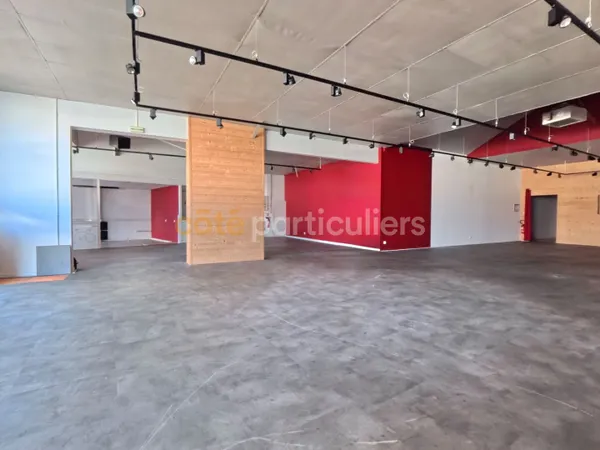 Local commercial 270 m2- emplacement stratégique aux Sables d'Olonne