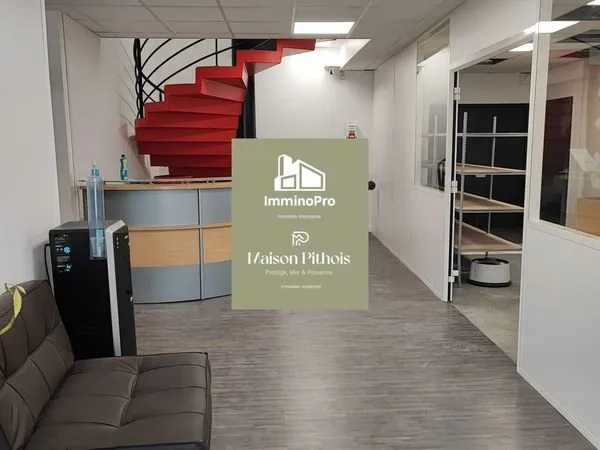 Local 920 m² Aubagne