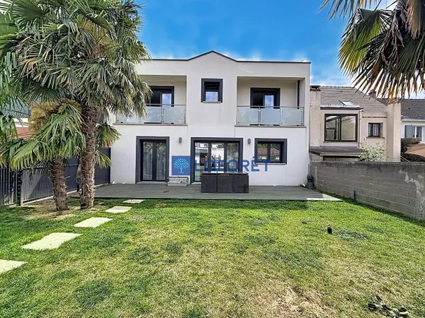 Maison 6 pièces 205 m²