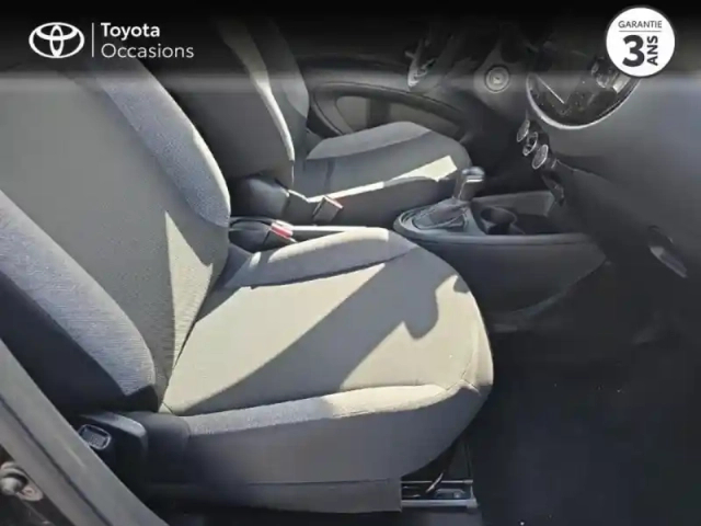 Toyota Aygo x 1.0 vvt-i 72ch dynamic s-cvt my24 — photo 6