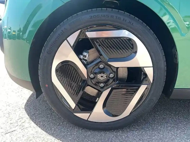 Renault Twingo e-tech electrique 80 ch autonomie urbaine — photo 12