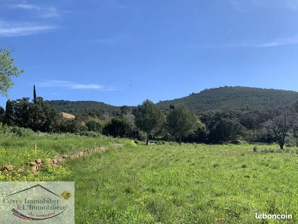 Terrain 607 m² Le Pradet