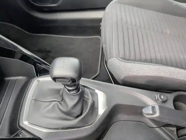 Peugeot 208 puretech 100 s&amp;s bvm6 — photo 14