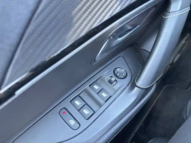 Peugeot 2008 bluehdi 130 s&amp;s eat8 — photo 27
