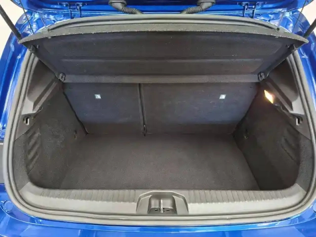 Renault Clio e-tech 140 - 21 — photo 18