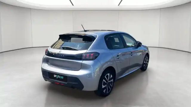 Peugeot 208 puretech 75 s&amp;s bvm5 — photo 7