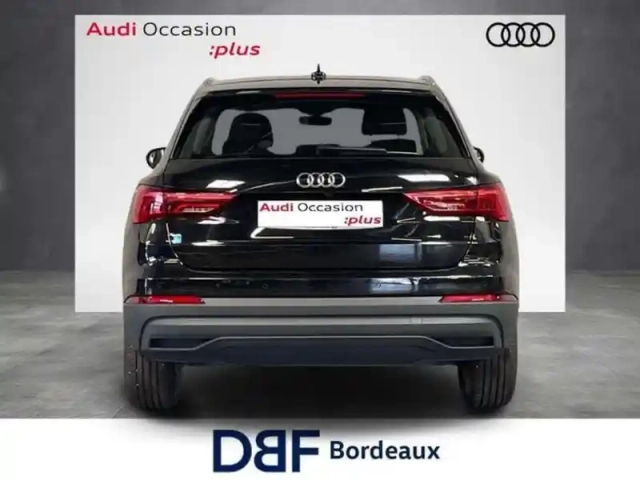 Audi Q3 35 tfsi 150 ch s tronic 7 — photo 4