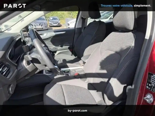 Ford Focus 1.0 ecoboost 125ch titanium — photo 10
