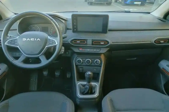Dacia Sandero eco-g 100 — photo 10