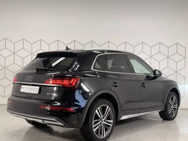 Audi Q5 50 tfsie 299 s tronic 7 quattro — photo 4