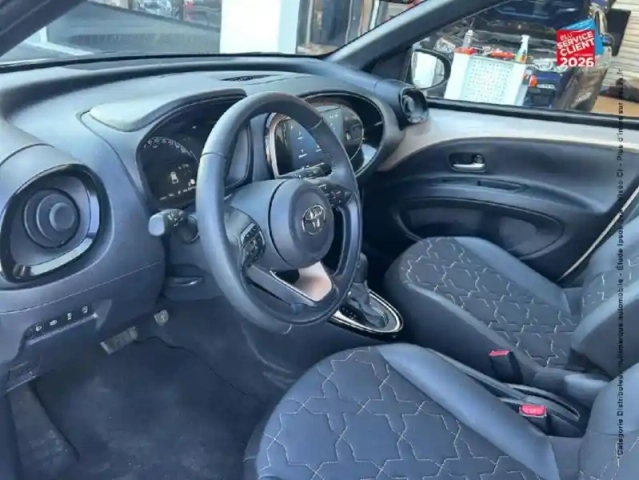 Toyota Aygo x 1.0 vvt-i 72ch collection s-cvt my23 — photo 15