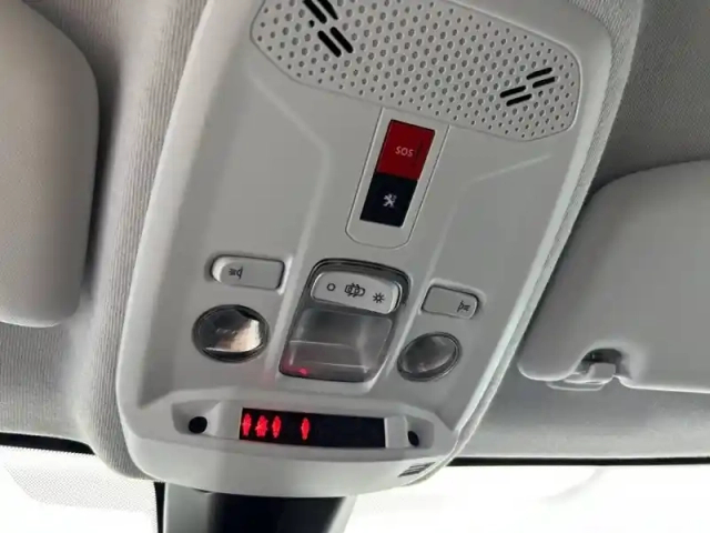 Peugeot 208 puretech 75 s&amp;s bvm5 — photo 93