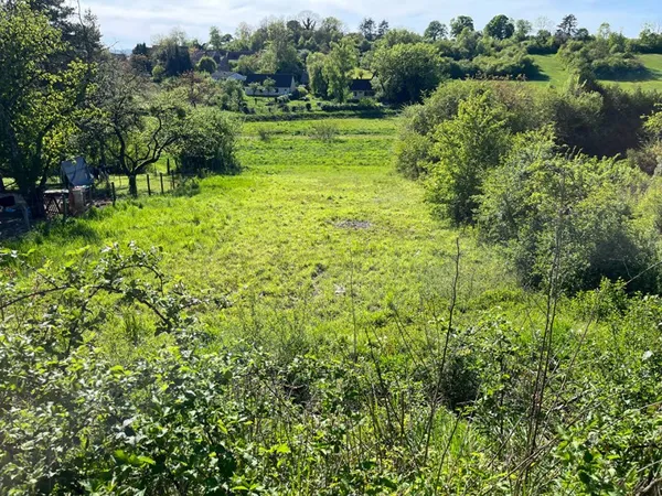 Terrain 931 m²