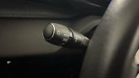 Peugeot 308 1.2 PureTech 130ch S&S Allure Pack EAT8 — photo 23