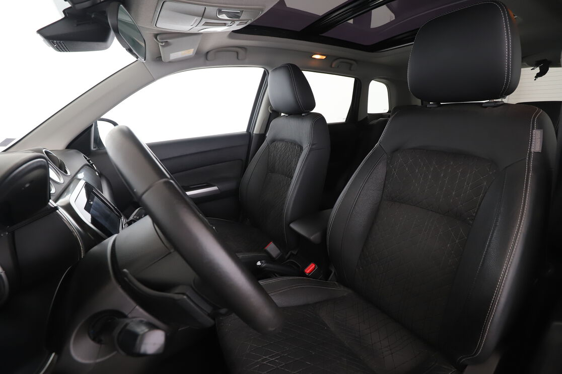 Suzuki Vitara 1.4 BoosterJet Style AllGrip Auto — photo 9