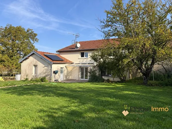 Marbéville - Maison de caractère 174 m², 3 chambres, 2 sall