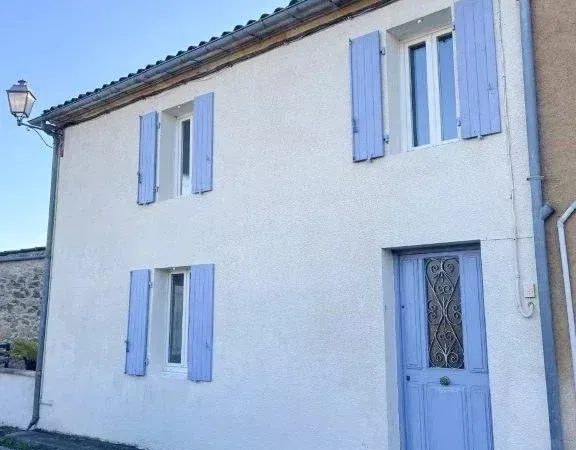 VILLEFRANCHE DE LONCHAT : Maison de ville louée
