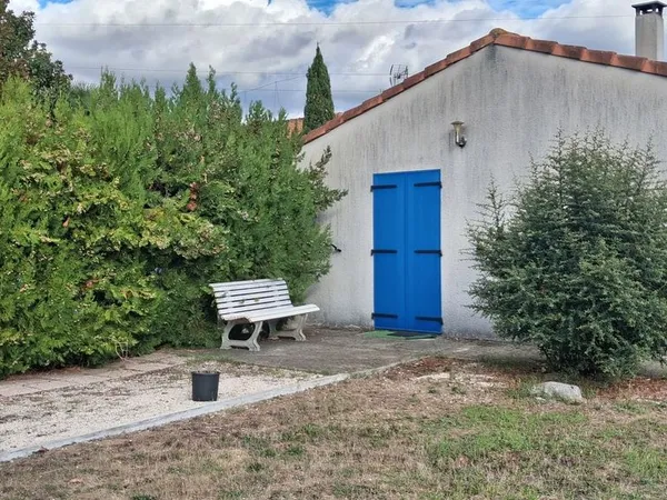 Terrain avec un bâtiment, constructible viabilisé, 446 m2, 139 000 PLAISANCE DU TOUCH