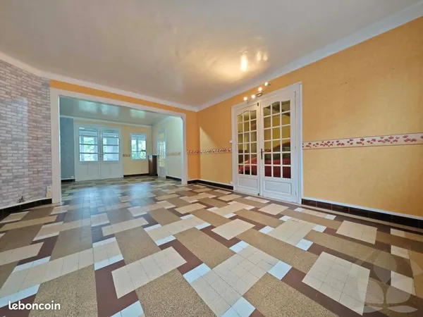 Maison 5 pièces 140 m²