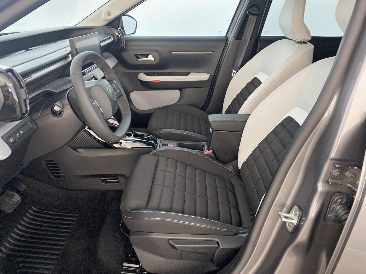 Citroën C3 Aircross hybride 145 ch aut max — photo 9