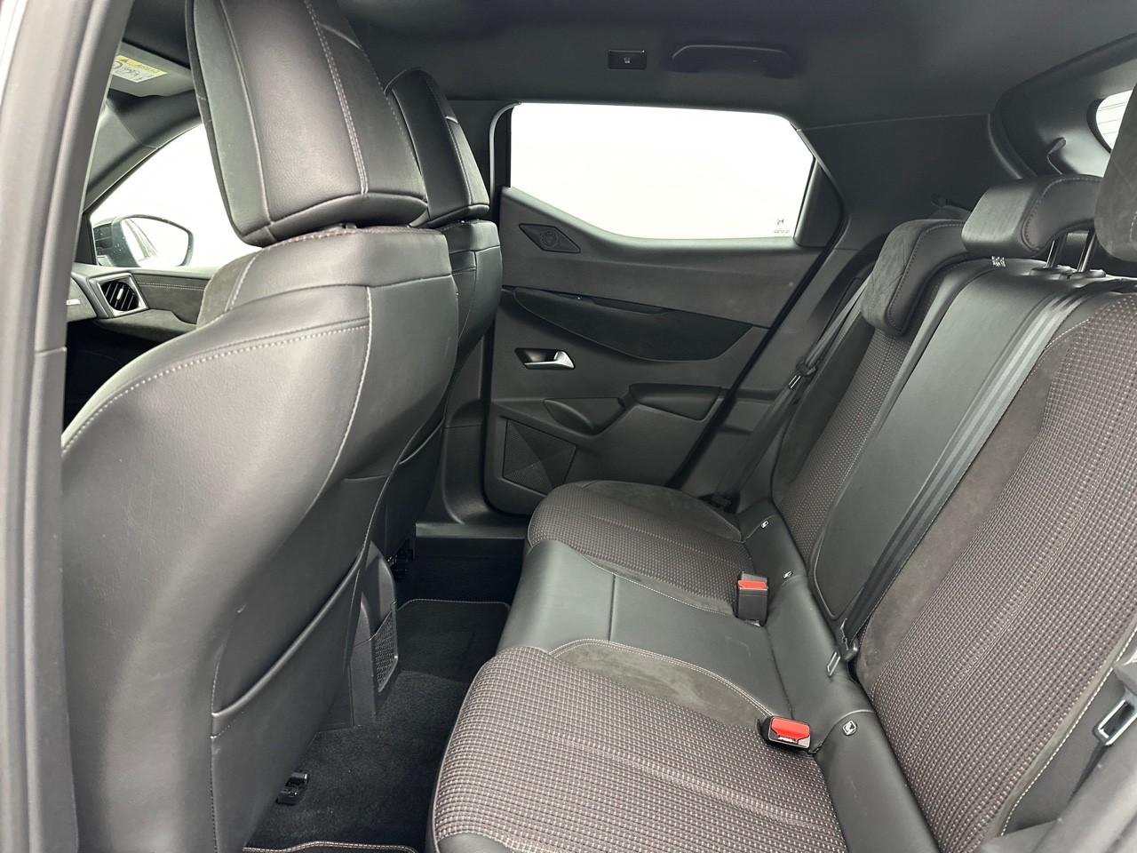 Ds Ds 3 crossback puretech 130 eat8 performance line+ — photo 13