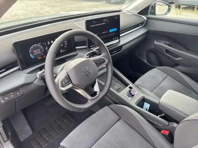 Volkswagen T-Roc fl nouveau nf 1.5 etsi hybrid 116ch d — photo 9