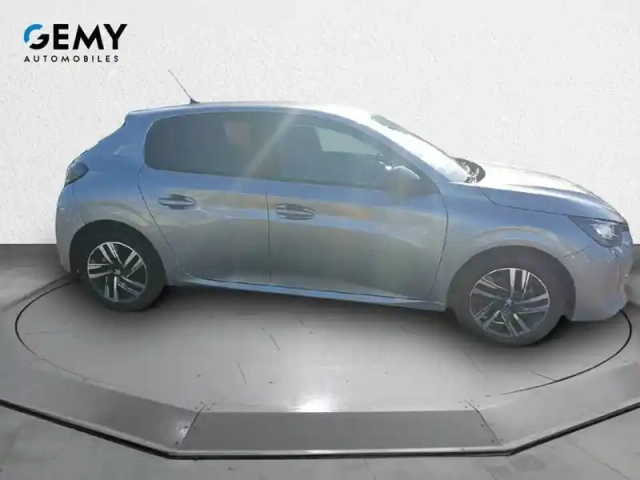 Peugeot 208 puretech 100 s&amp;s eat8 — photo 4