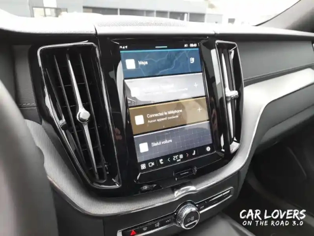 Volvo Xc60 t6 awd hybride rechargeable 253 ch+145 ch geartronic 8 — photo 12