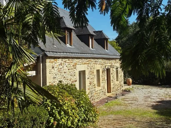 Entre PONTIVY et LOUDEAC...