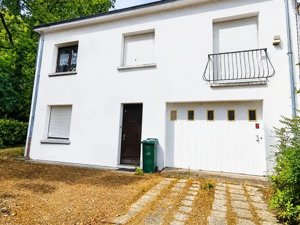 Maison 6 pièces 151 m²