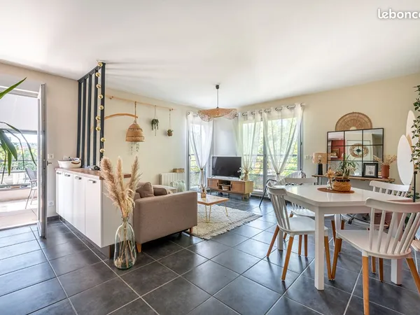 Appartement 4 pièces 77 m²