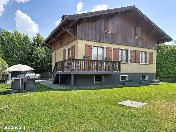 Propriété 6 pièces 146 m²