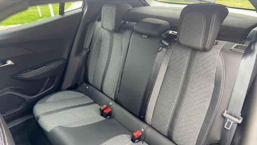 Peugeot 2008 1.2  136 Hybride DSC6 - Allure – 2024 – 27010 km – Hybride essence – Boîte Automatique — photo 44