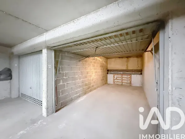 Parking 14 m²