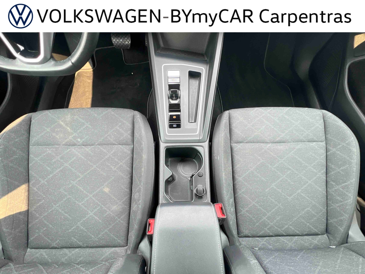 Volkswagen Golf 1.0 eTSI OPF 110 DSG7 — photo 31