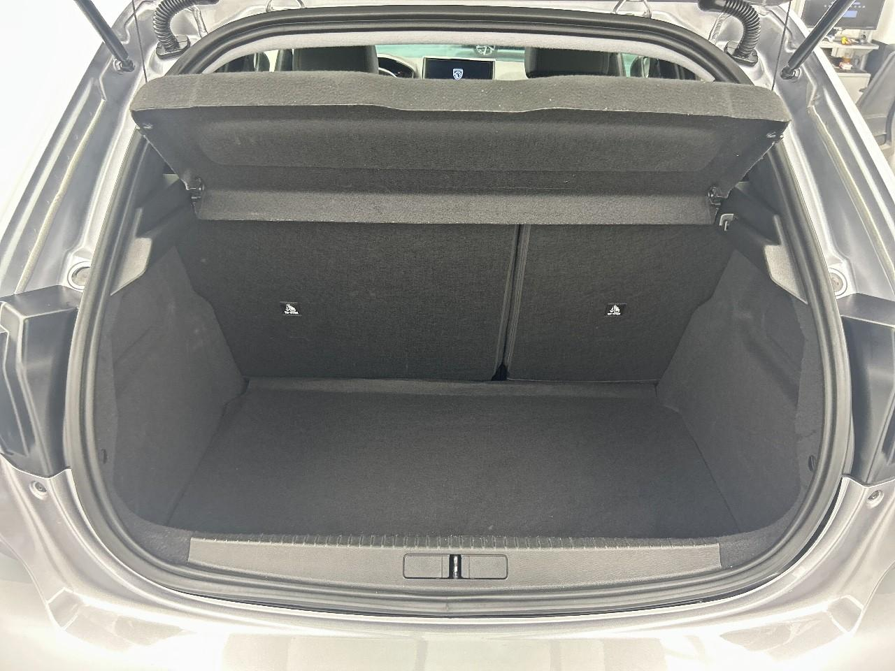 Peugeot 208 100 s&s bvm6 allure — photo 14