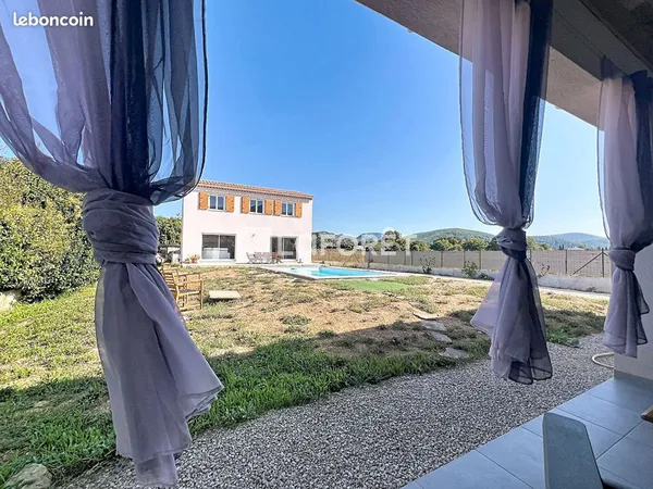 Propriété 5 pièces 120 m²